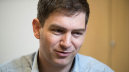 Vyrovnejme se s polistopadovou minulostí, ne s předlistopadovou