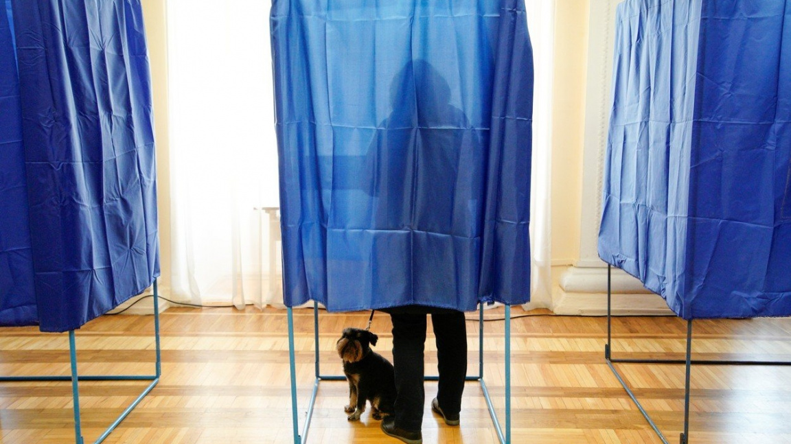 Volby na Ukrajině: Do druhého kola zřejmě postoupí Zelenskyj a Porošenko