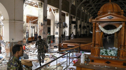 Aktualizováno: Velikonoční masakr na Srí Lance: Tři stovky mrtvých: mezi nimi desítky cizinců