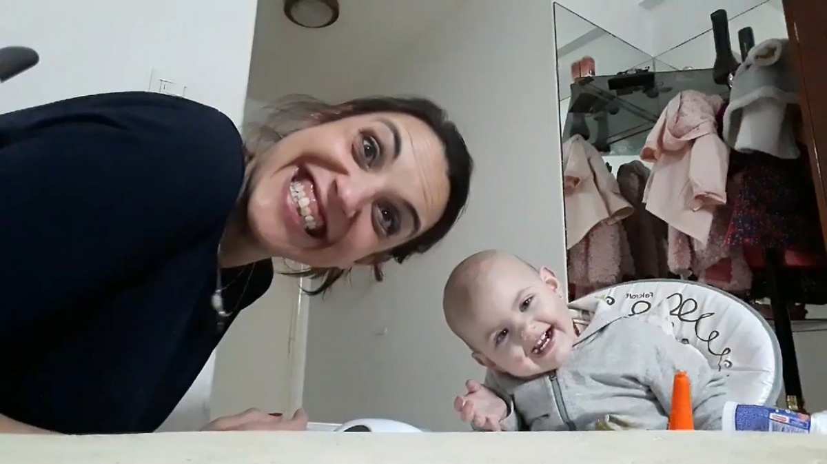 Sdílíte na webu fotky svých dětí? Ohrožujete jejich soukromí a mohou vás zažalovat