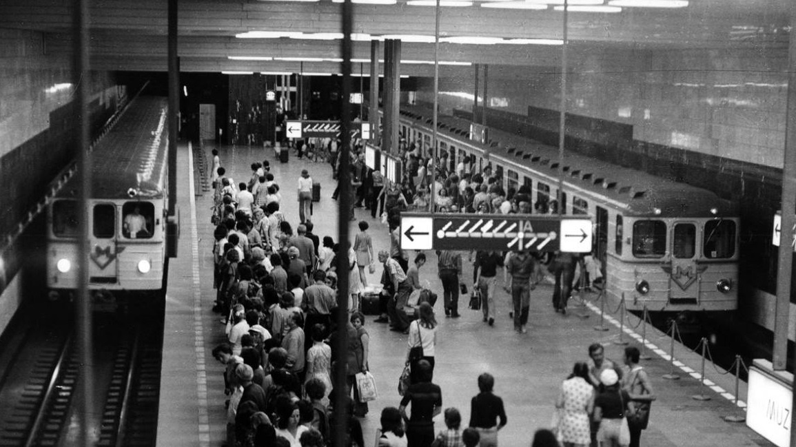 Tramvaj, nebo metro? Podzemka pomáhá Praze s dopravou už 45 let