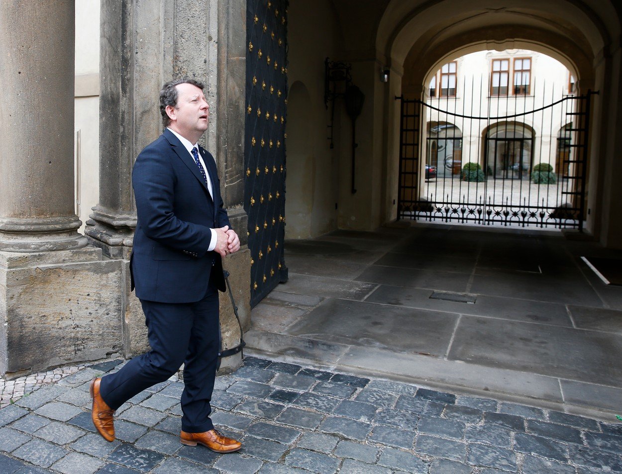 Cimrmanovský mistr komunikace to balí