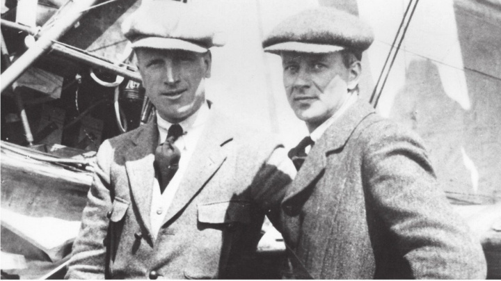 První nonstop let přes Atlantik byl dramatický