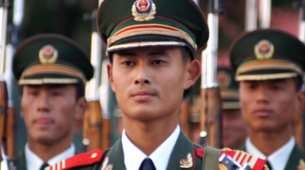 'Dnes je v Číně něco takového nemožné.' Jak davy studentů vytáhly proti hrstce starců