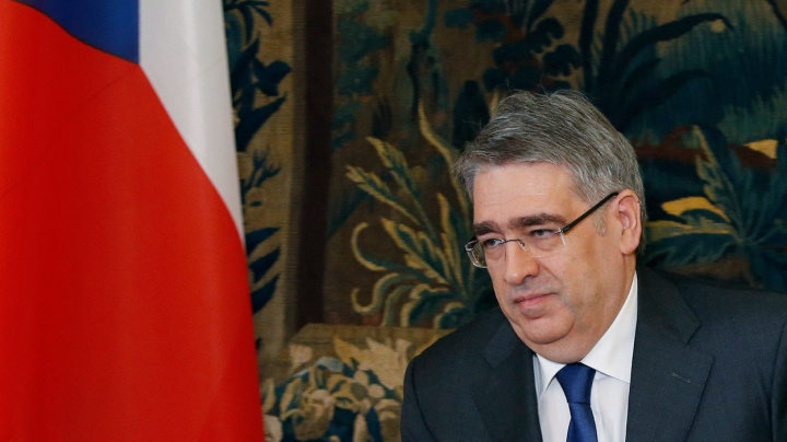 Zeman jednal s ruským velvyslancem ohledně návrhu zákona, který pobouřil