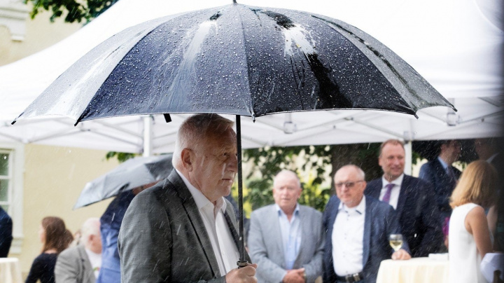 Ukradly se při privatizaci stovky miliard, nebo jsme přišli o mnohem víc?