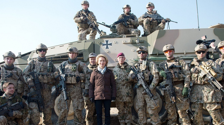 Kde se vzala, tu se vzala: Že by odměna za neschopnost?