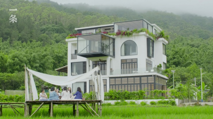 Kamarádky až na věky? Složily se na dům a hodlají v něm společně zestárnout