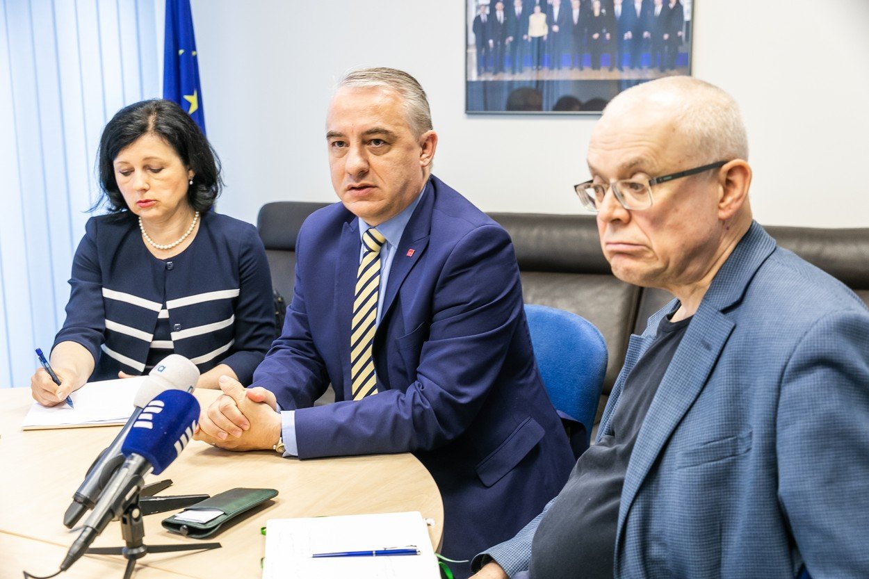 Cesta do penze jak z Kafkova Procesu
