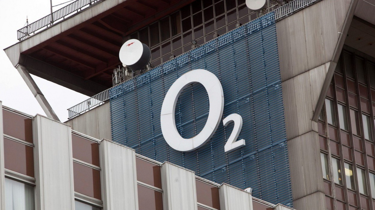 Brusel viní české firmy O2, T-Mobile a CETIN z omezování konkurence