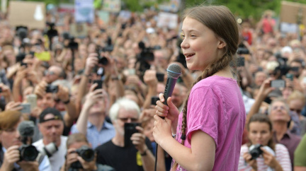 Vědci v knize popisují, jakým způsobem se podle nich šíří dezinformace o klimatu