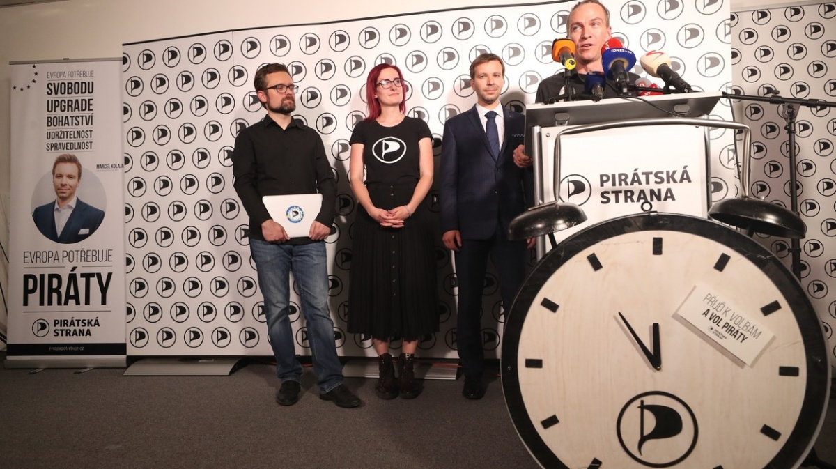 Má pirátská touha po transparentnosti vůbec hranice?