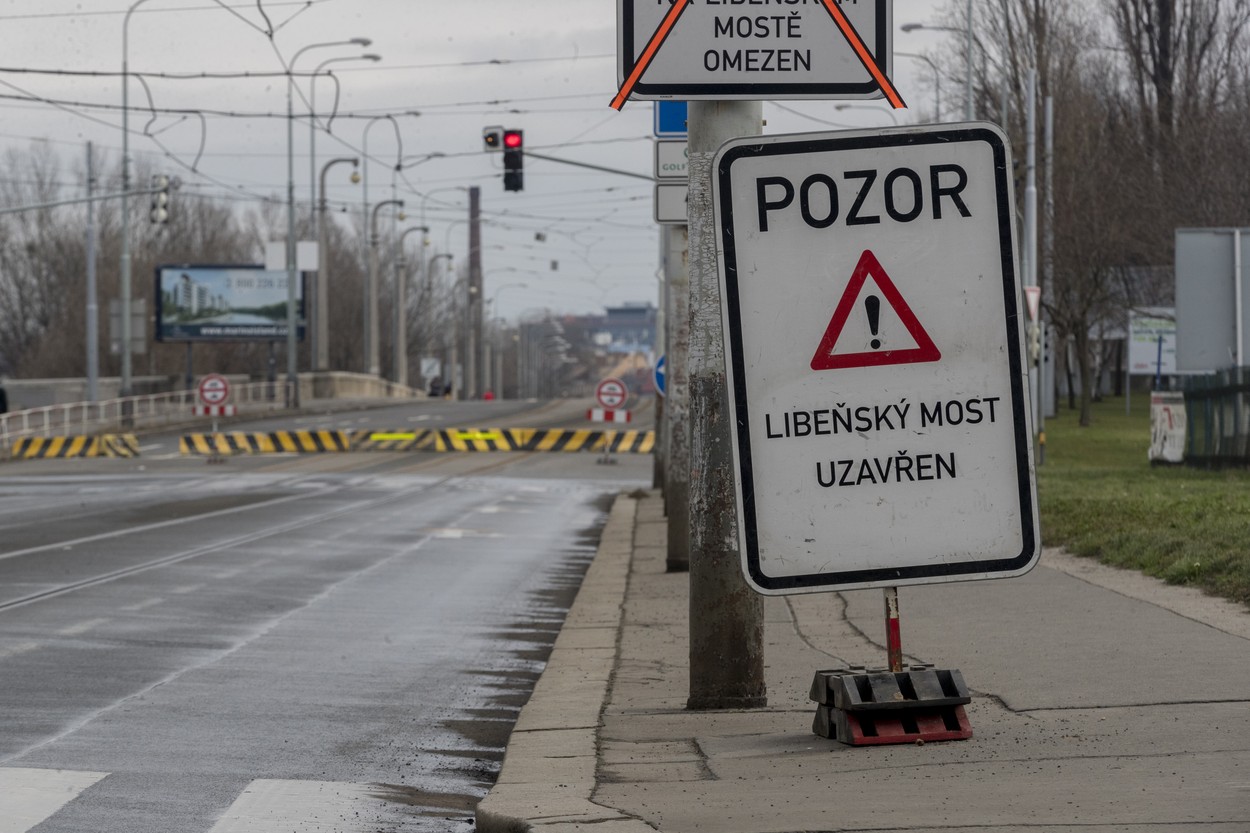 Vedení Prahy chce rekonstruovat Libeňský most. Odborníci odpovídají: Je to drahý nesmysl
