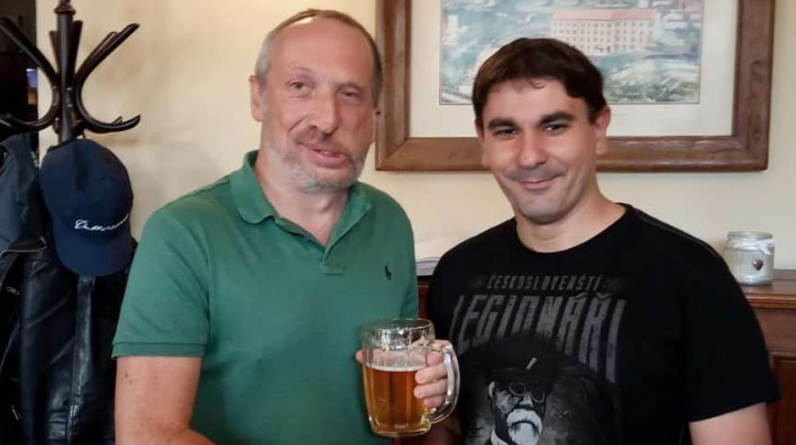 Pojďte, vyfotíme se. Jak se ke Klausovi juniorovi vetřel pravicový extremista Kopal