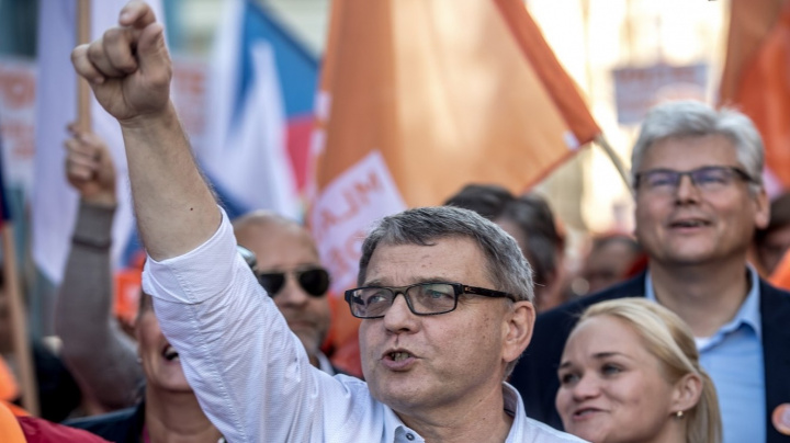 Nadupaný Zaorálek znovu tváří ČSSD