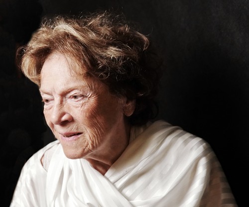 Zemřela herečka Vlasta Chramostová, signatářka Charty 77