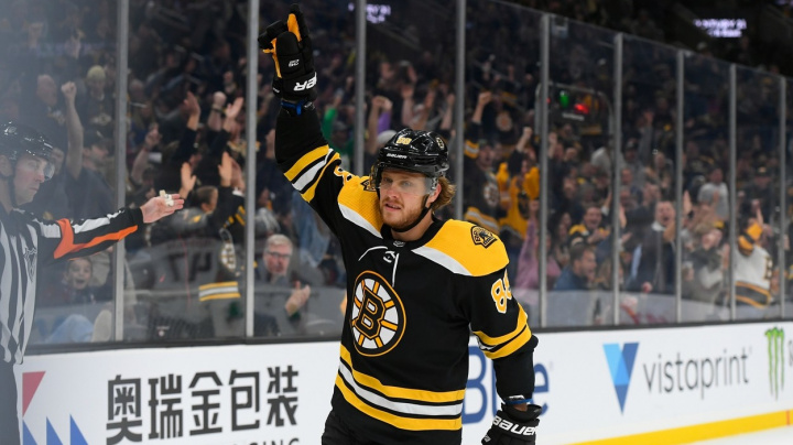 Pastrňák si možná brousí zuby na magickou stovku