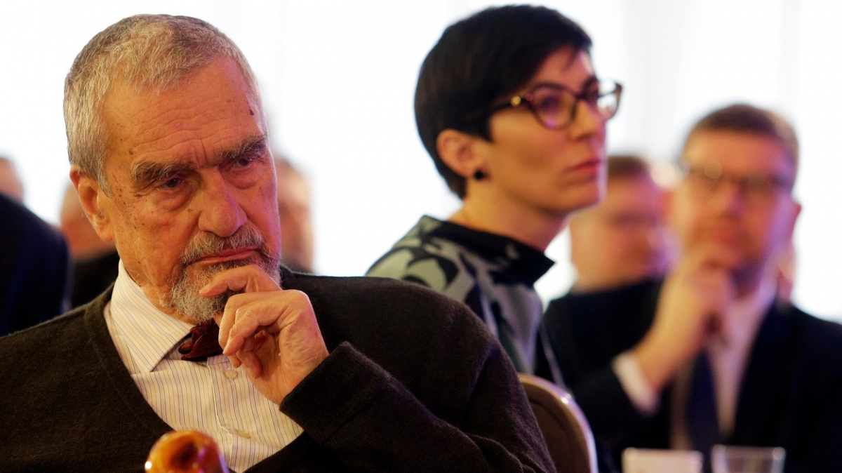 Milý Karle, milý Mirku, milý Jirko