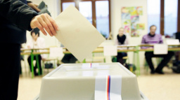 Voliči, jak je neznáte: Příznivci ANO milují slevové kupony a Okamurovci se nevídají s příbuznými