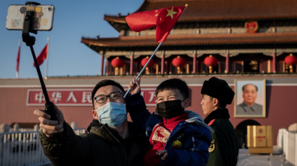 Čína mohla koronavirus zadržet, naznačuje studie