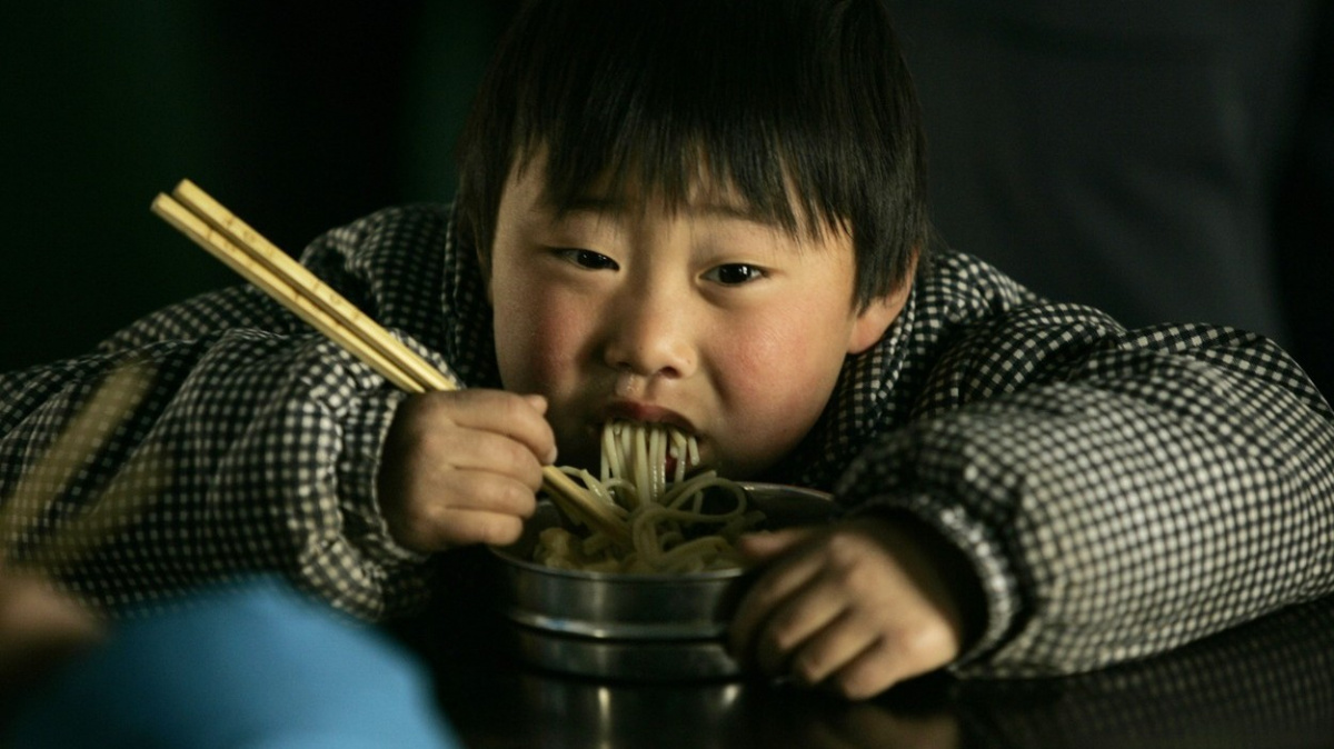 Proč Číňané jedí hůlkami