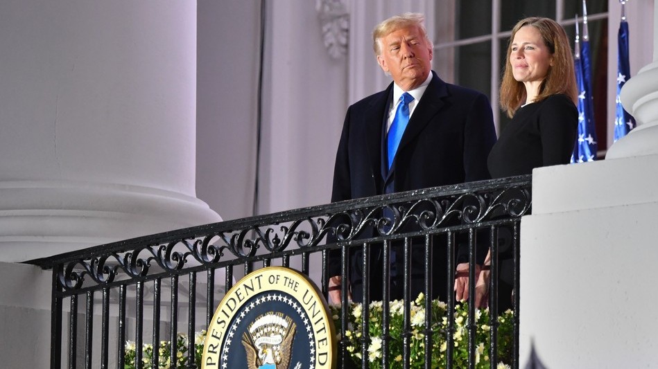 Trumpovo vítězství: Konzervativní soudkyně prošla a složila přísahy