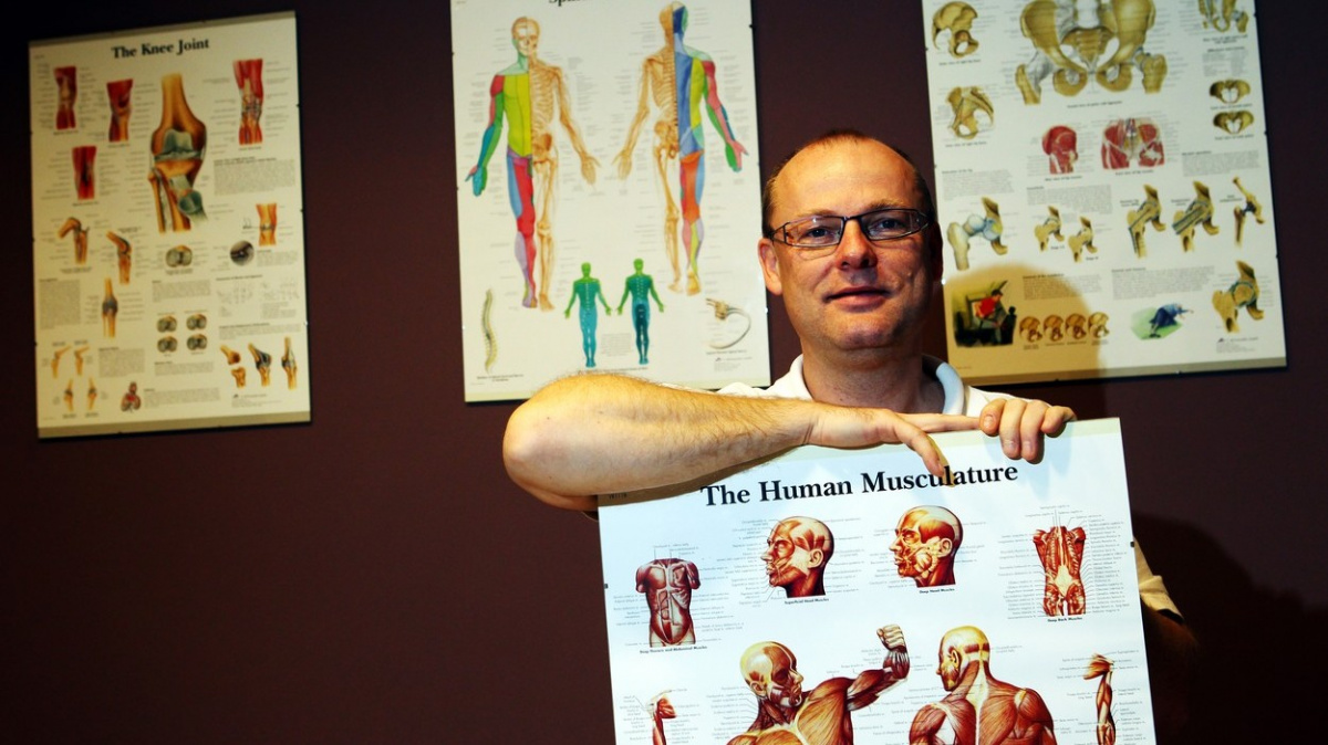 Sportovcům se s rouškou špatně dýchá i kouká, varuje expert