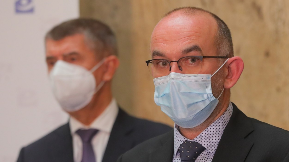 Jestli to takhle půjde dál, PES do Vánoc zčervená