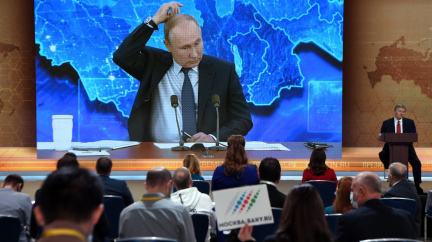 Putin na tradiční konferenci probral USA, Navalného, koronavirus i Safronova