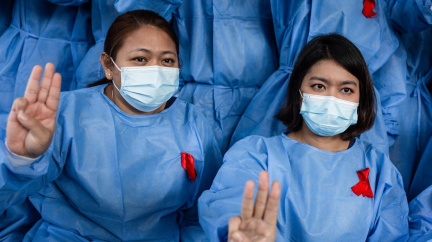 Lékaři v Barmě stávkují na protest proti převratu: Režim nemá úctu k našim pacientům