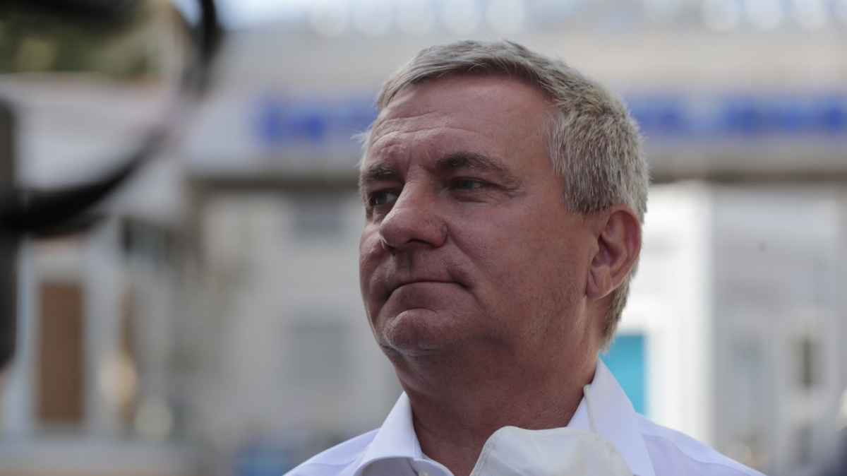 Policie obvinila Mynáře z poškozování finančních zájmů EU