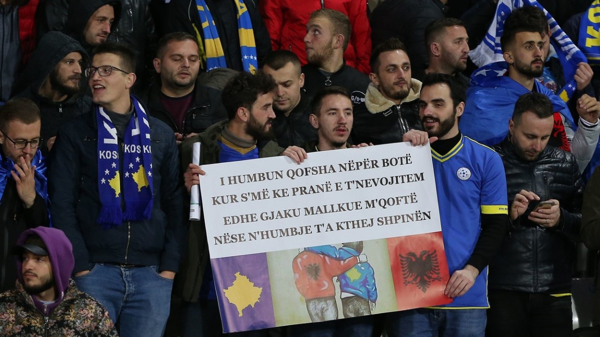 Bez vlajky a hymny hrát nebudeme, hrozí kosovští fotbalisté Španělsku