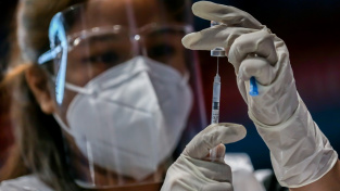 Systém CDC pro evidenci problémů spojených s vakcínami na covid-19 do začátku minulého týdne neobdržel důkazy přímo spojující injekce s jakýmkoli úmrtím