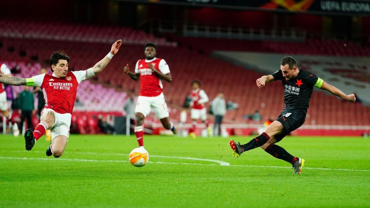 Slavia remizovala na hřišti Arsenalu 1:1