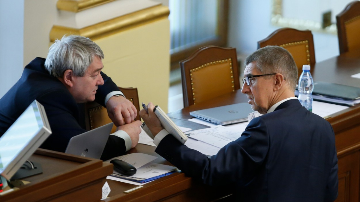 Založení komerční banky ve vlastnictví státu? Ekonomický nesmysl, myslí si analytici