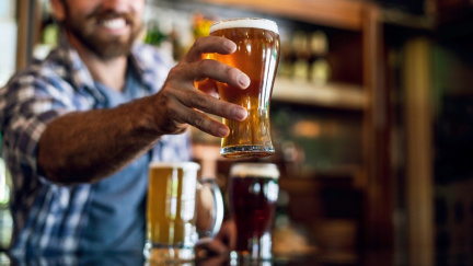 Pijeme nejméně piva od 60. let, jeho výroba loni klesla skoro o sedm procent