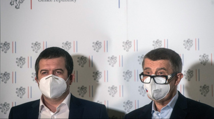 Babiš označil vrbětický výbuch za terorismus, Hamáček se sejde s ruským velvyslancem