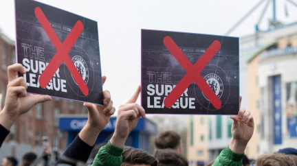 Aktualizováno: Fotbalová superliga končí dřív, než stihla začít