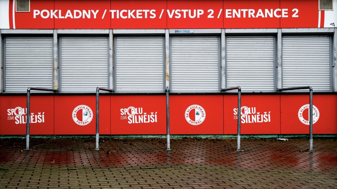 Ministerstvo zasáhlo: Na dnešní zápasy fotbalového poháru fanoušci ještě nemohou