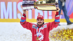 Hokejistou sezony se stal Matěj Stránský