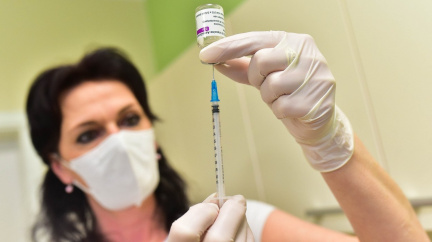 Praktičtí lékaři příští týden dostanou vakcínu Moderna