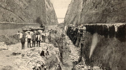 140 let od zahájení stavby Korintského průplavu. Kanálu, který měl velký potenciál