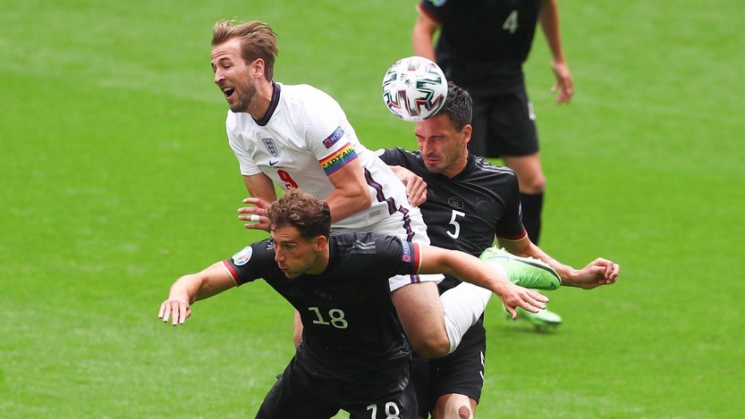 Posledními postupujícími do čtvrtfinále Eura jsou Anglie a Ukrajina, Němci vypadli