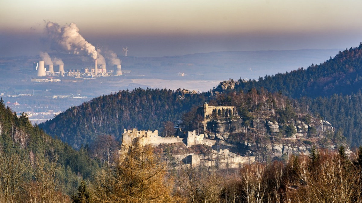 „Jedná se o našem osudu bez nás.“ Češi postižení Turówem žádají komisi EU o účast na vyjednávání