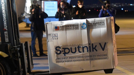 Sputnik V lítá jako družice. Rusové koupili zpátky vakcínu, kterou prodali Slovákům