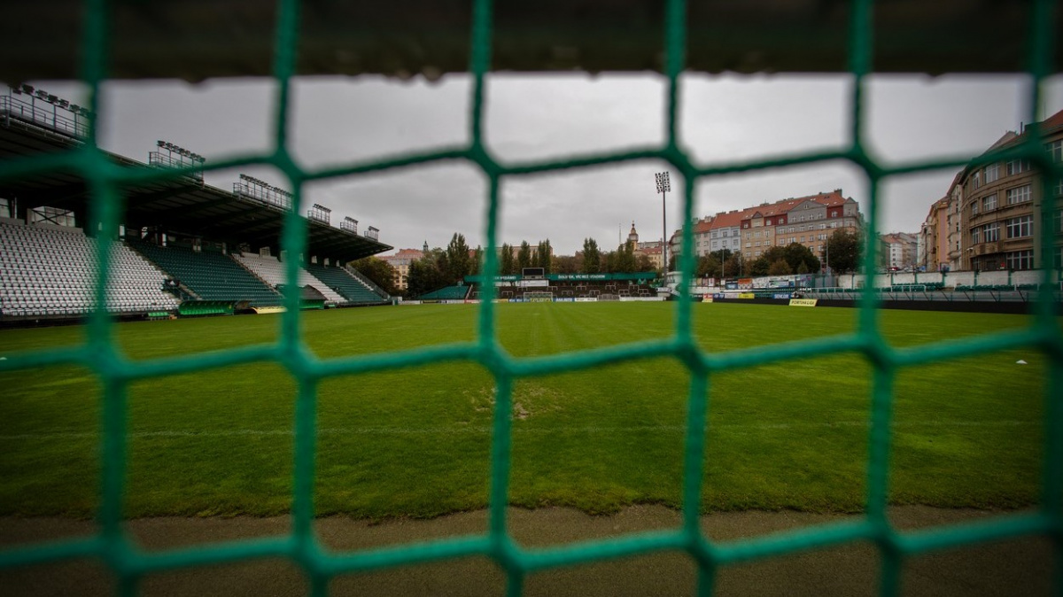 Pět tisíc a víc: Na ligový fotbal bude moci přijít více diváků