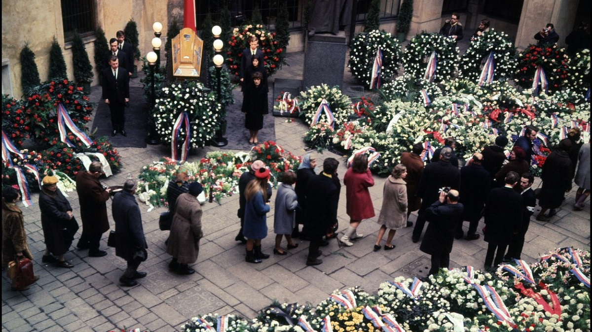 V Rusku zablokovali web ČRo za propagaci sebevraždy v článku o Palachovi