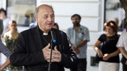 „Kandidují za subjekty s extrémními názory.“ Církev se distancuje od postojů Lipovské a Nerušila