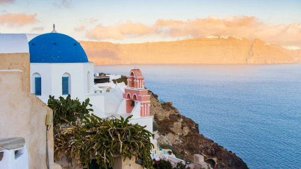 Na třinácti řeckých ostrovech platí nově nejvyšší riziko nákazy