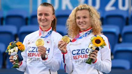 Krejčíková se Siniakovou vybojovaly první české tenisové zlato